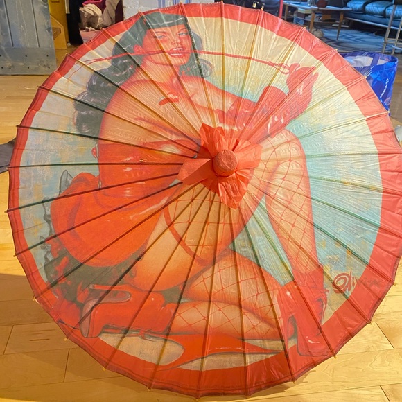 🧚‍♀️3for50$ Red devil pin up oil painted umbrella - Picture 2 of 5